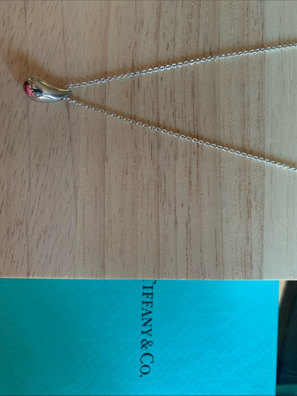 Tiffany & Co silver 925 pendant Elsa Peretti Teardrop,  16 inch chain like new
